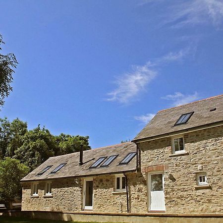 Ewebarn Villa Penffordd Exterior photo